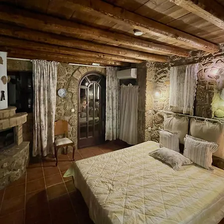 Daphne Retreat Kernitsa